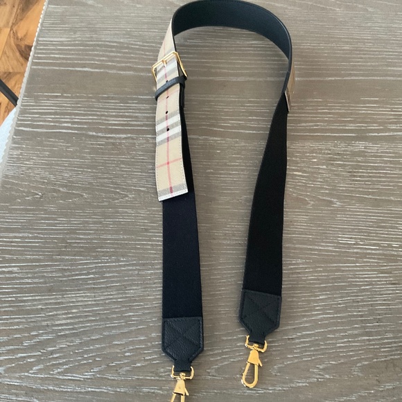 Burberry Vintage Check Shoulder Strap, Black - Picture 1 of 4